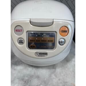 Zojirushi NS-WXC10 Micom 5.5 Cup Rice Cooker Warmer White Tested Works